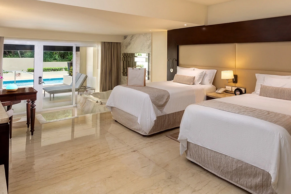 The Grand Swim Up Suites at The Grand At Moon palace Cancun